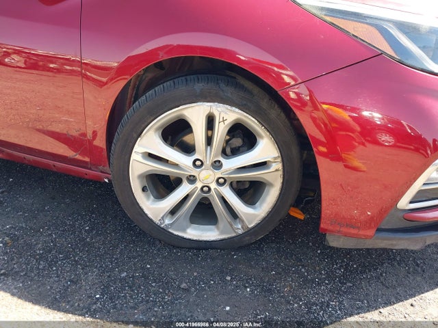 1G1BF5SM6H7136083 Chevrolet Cruze Premier Auto