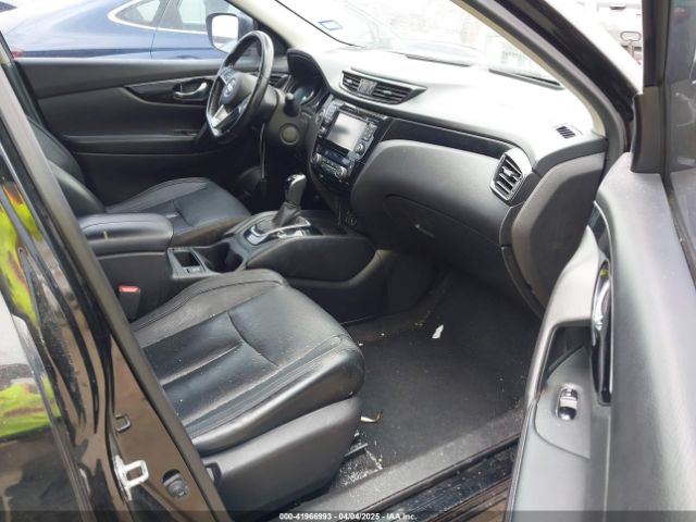 JN1BJ1CP0JW100508 Nissan Rogue Sport Sl