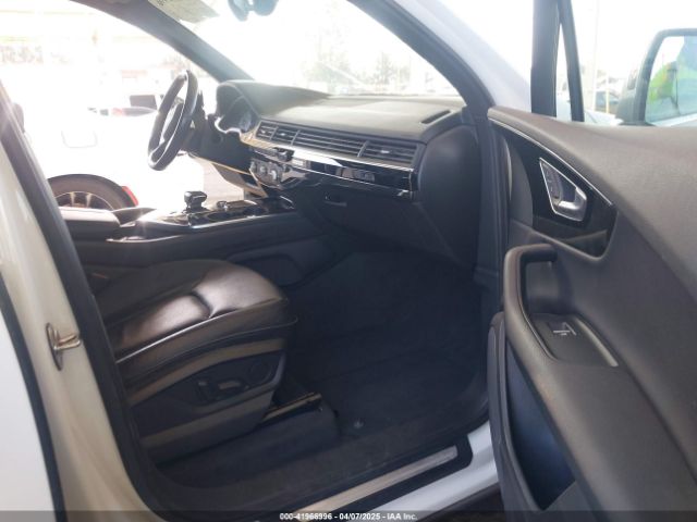 2019 AUDI Q7 WA1AAAF70KD037387 Photo 4