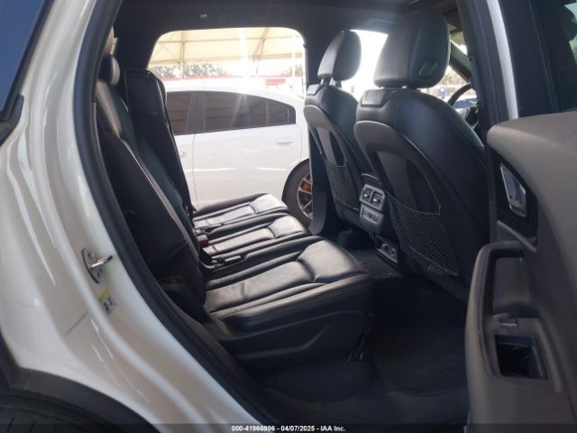 2019 AUDI Q7 WA1AAAF70KD037387 Photo 7
