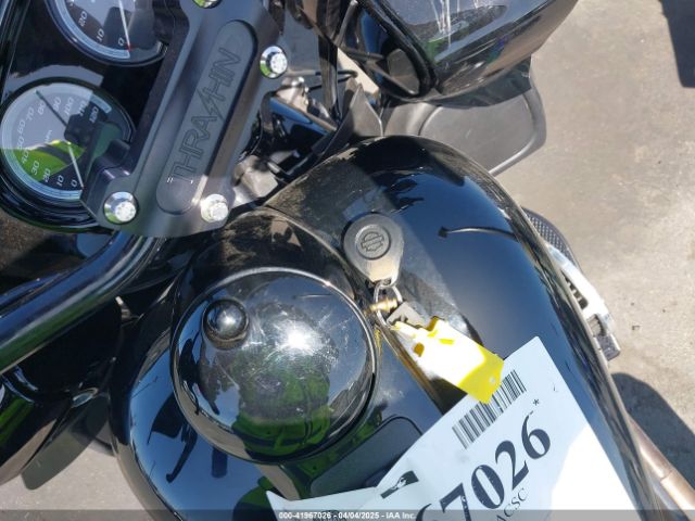 2021 HARLEY-DAVIDSON FLTRK 1HD1KZF24MB627112 Photo 10