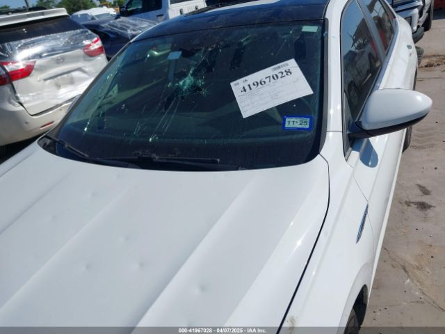 3VWE57BU7KM263633 Volkswagen Jetta 1.4t Sel