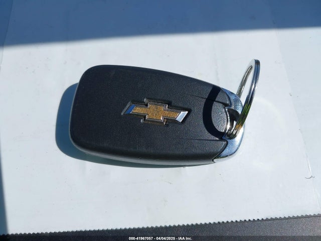 1G1ZD5ST3NF128391 Chevrolet Malibu Fwd Lt