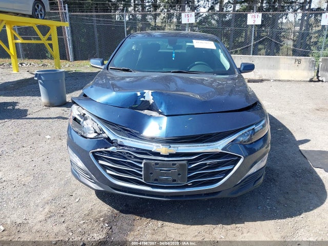 1G1ZD5ST3NF128391 Chevrolet Malibu Fwd Lt