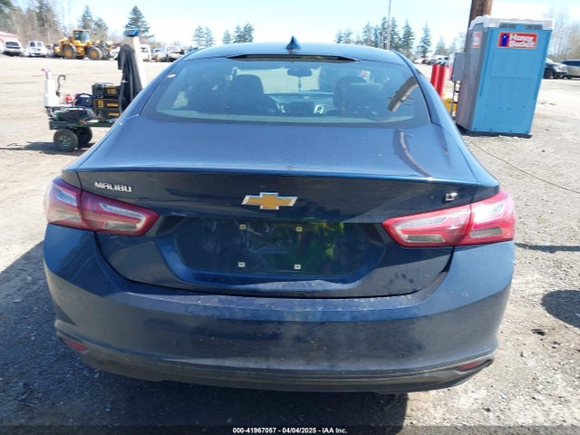 1G1ZD5ST3NF128391 Chevrolet Malibu Fwd Lt
