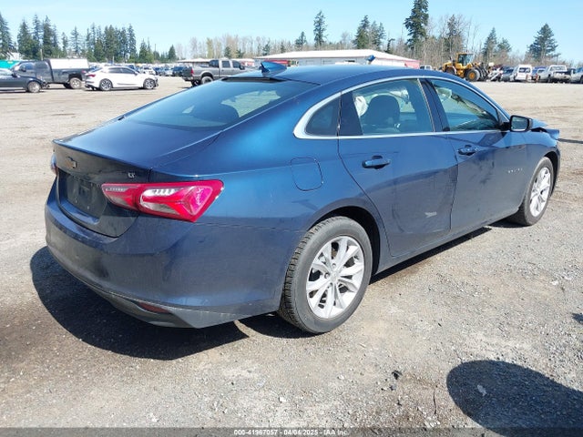 1G1ZD5ST3NF128391 Chevrolet Malibu Fwd Lt