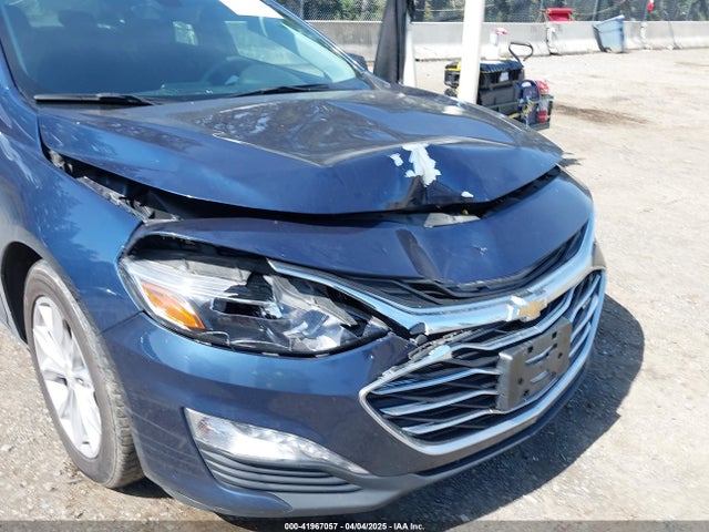 1G1ZD5ST3NF128391 Chevrolet Malibu Fwd Lt