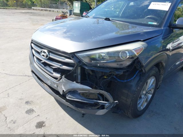 KM8J33A4XGU188068 Hyundai TUCSON SE