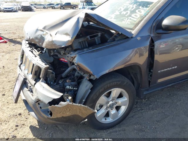 1C4NJCBAXFD413202 Jeep 2015
