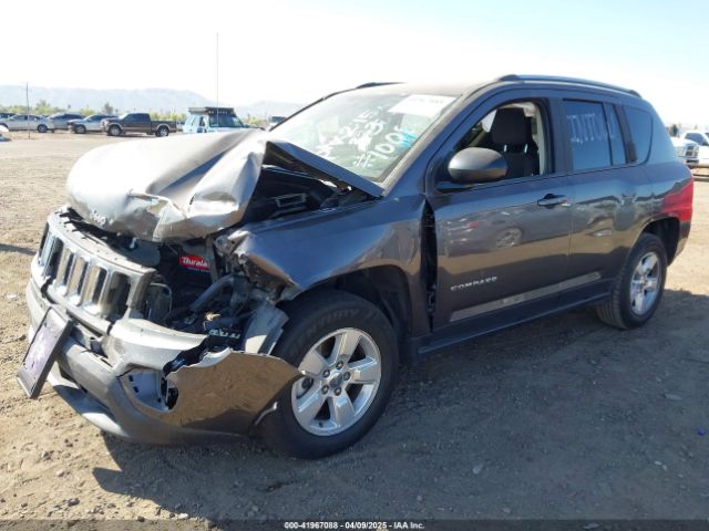 1C4NJCBAXFD413202 Jeep 2015