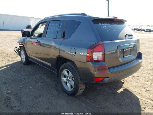 1C4NJCBAXFD413202 Jeep 2015