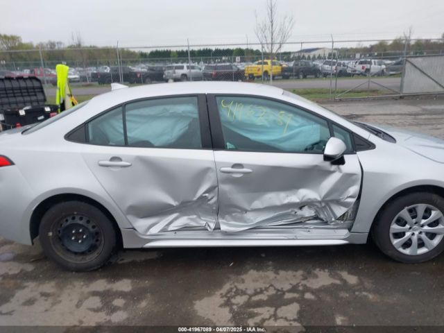 5YFEPMAE1MP188557 Toyota COROLLA LE