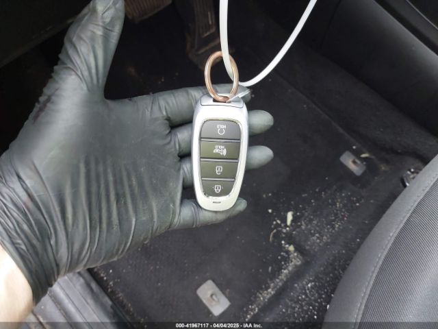 5NMJBCAE2NH079124 Hyundai TUCSON SEL