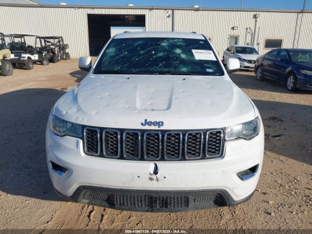 1C4RJFAG1JC200081 Jeep Grand Cherokee Laredo 4x4