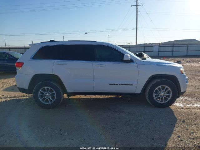 1C4RJFAG1JC200081 Jeep Grand Cherokee Laredo 4x4