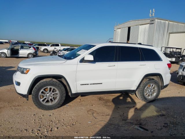 1C4RJFAG1JC200081 Jeep Grand Cherokee Laredo 4x4