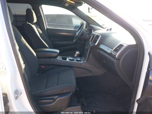 1C4RJFAG1JC200081 Jeep Grand Cherokee Laredo 4x4