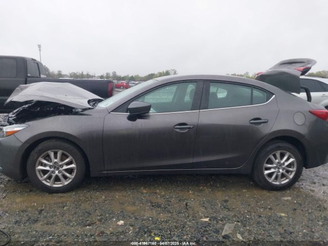3MZBN1U77JM225616 Mazda Mazda3 Sport
