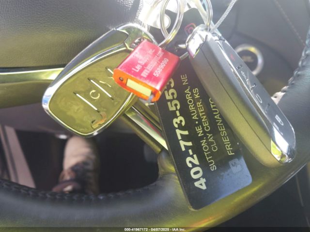 2GNAXYEX7K6107231 Chevrolet Equinox Premier