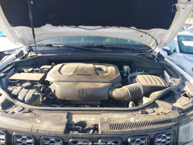 2019 JEEP GRAND CHEROKEE 1C4RJEAG9KC710772 Photo 9