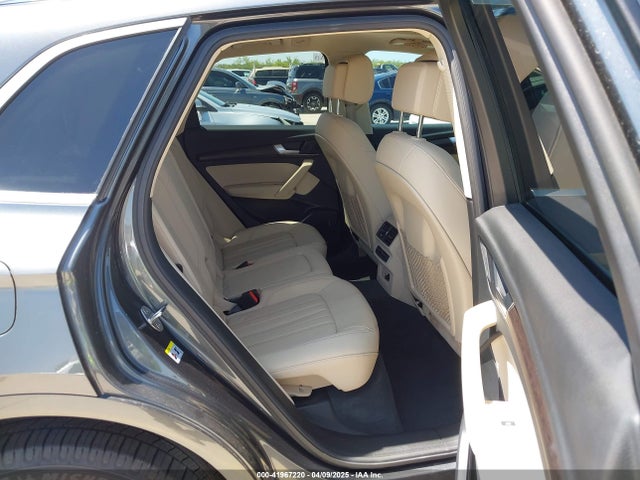 WA1GAAFYXN2102653 Audi 45 tfsi
