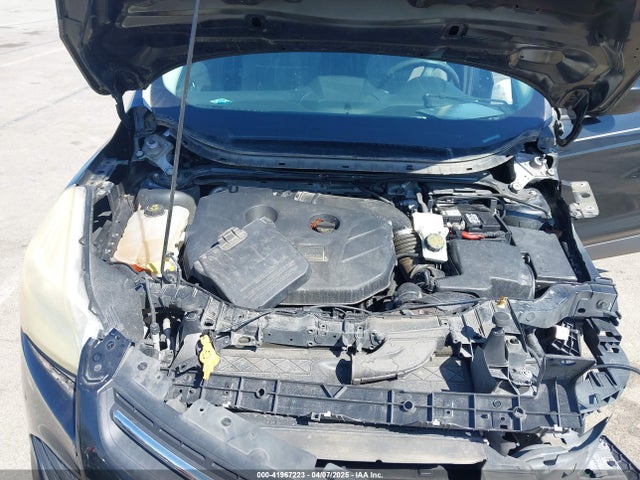 1FMCU9G9XFUC14744 Ford ESCAPE SE