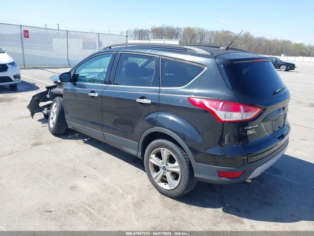 1FMCU9G9XFUC14744 Ford ESCAPE SE