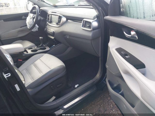 5XYPKDA54GG127767 KIA Sorento 3.3l Sx