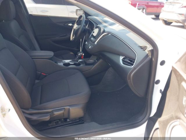 2024 CHEVROLET MALIBU 1G1ZD5ST1RF125835 Photo 4