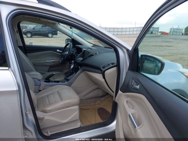 1FMCU9GX9EUA57799 Ford ESCAPE SE