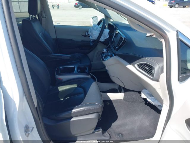 2C4RC1L72NR220895 Chrysler Pacifica Hybrid Touring L