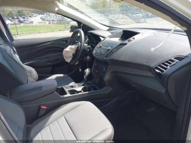 2019 FORD ESCAPE 1FMCU0F76KUB47758 Photo 4