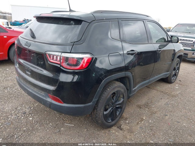3C4NJDBB3JT453154 Jeep Compass Altitude 4x4