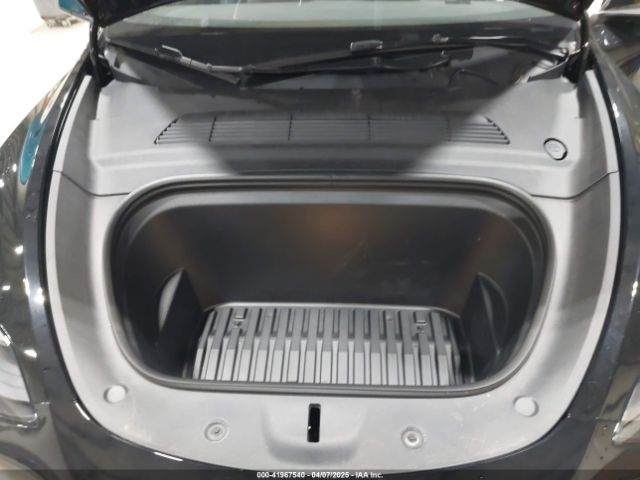 2023 TESLA MODEL Y 7SAYGAEE0PF888983 Photo 9