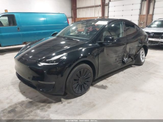 2023 TESLA MODEL Y 7SAYGAEE0PF888983 Photo 1
