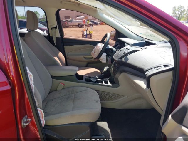 1FMCU9G9XJUB49208 Ford ESCAPE SE