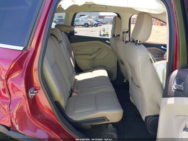 1FMCU9G9XJUB49208 Ford ESCAPE SE
