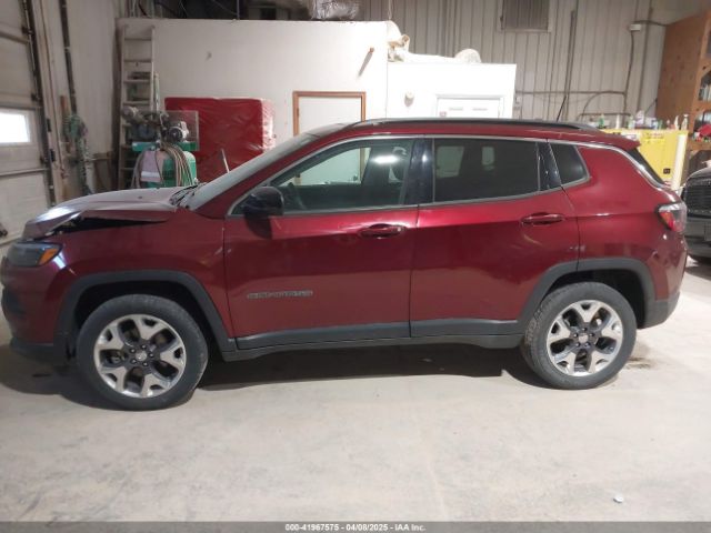 3C4NJDBBXNT110637 Jeep Compass Latitude