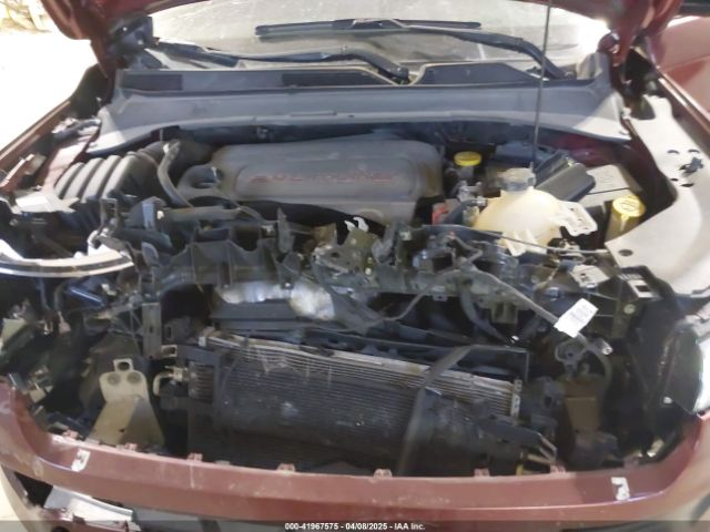 3C4NJDBBXNT110637 Jeep Compass Latitude