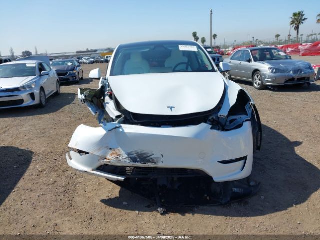 7SAYGDEE5RF126043 Tesla Model Y Long Range Dual Motor All-wheel Drive