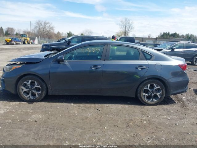 3KPF24AD0KE095571 KIA Forte Lxs