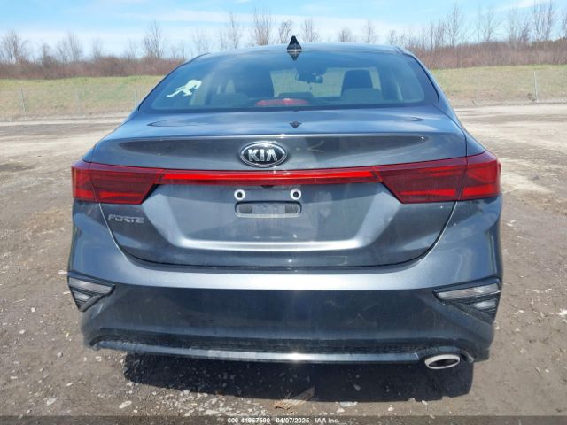 3KPF24AD0KE095571 KIA Forte Lxs