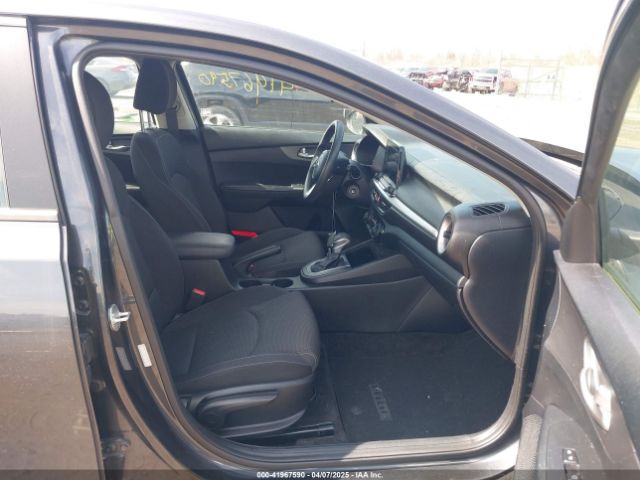 3KPF24AD0KE095571 KIA Forte Lxs