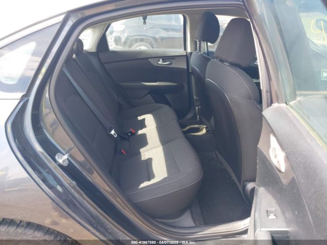 3KPF24AD0KE095571 KIA Forte Lxs