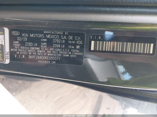 3KPF24AD0KE095571 KIA Forte Lxs