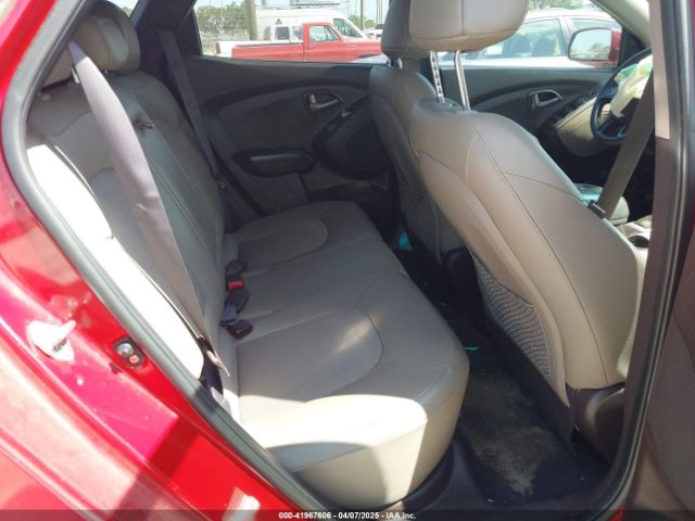 KM8JT3AF8FU041103 Hyundai TUCSON GLS