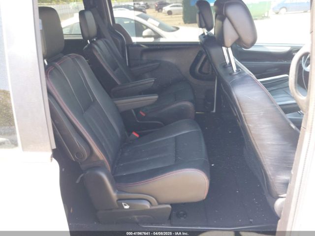 2C4RDGEG2KR562730 Dodge Grand Caravan Gt
