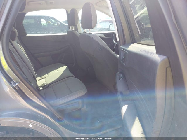 1FMCU0F66NUA05518 Ford ESCAPE S