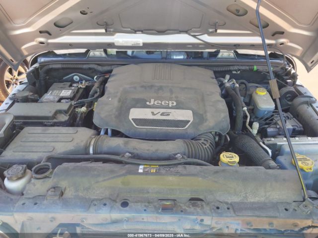1C4BJWDG2HL714822 Jeep Wrangler Unlimited Sport 4x4