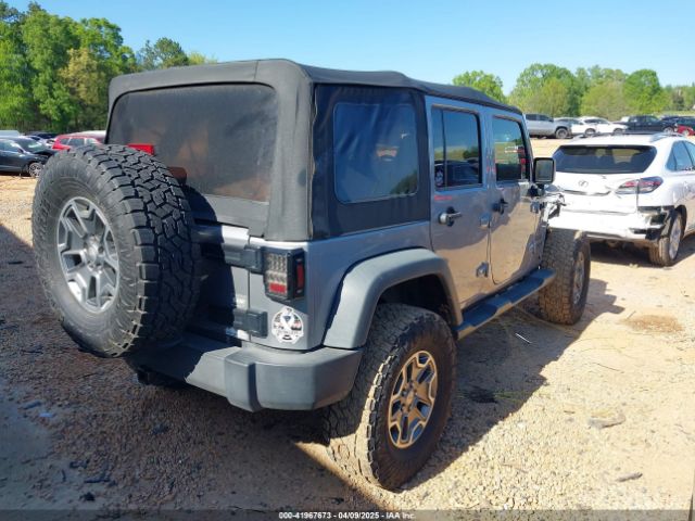 1C4BJWDG2HL714822 Jeep Wrangler Unlimited Sport 4x4